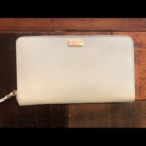 Kate spade travel wallet
